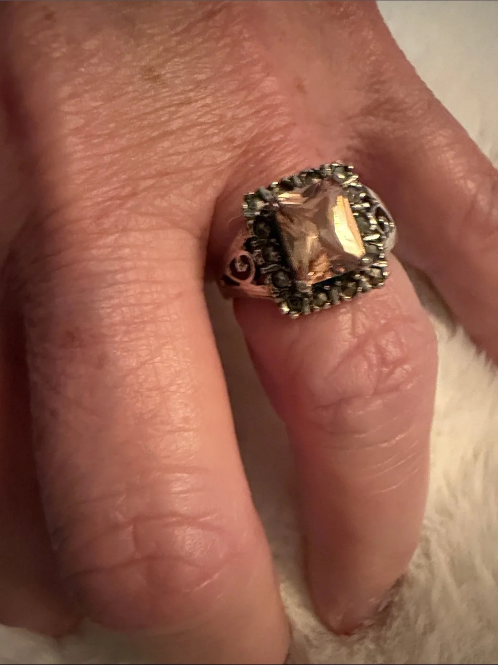 Vintage-Inspired Champagne Stone Silver Ring - Women Jewelry